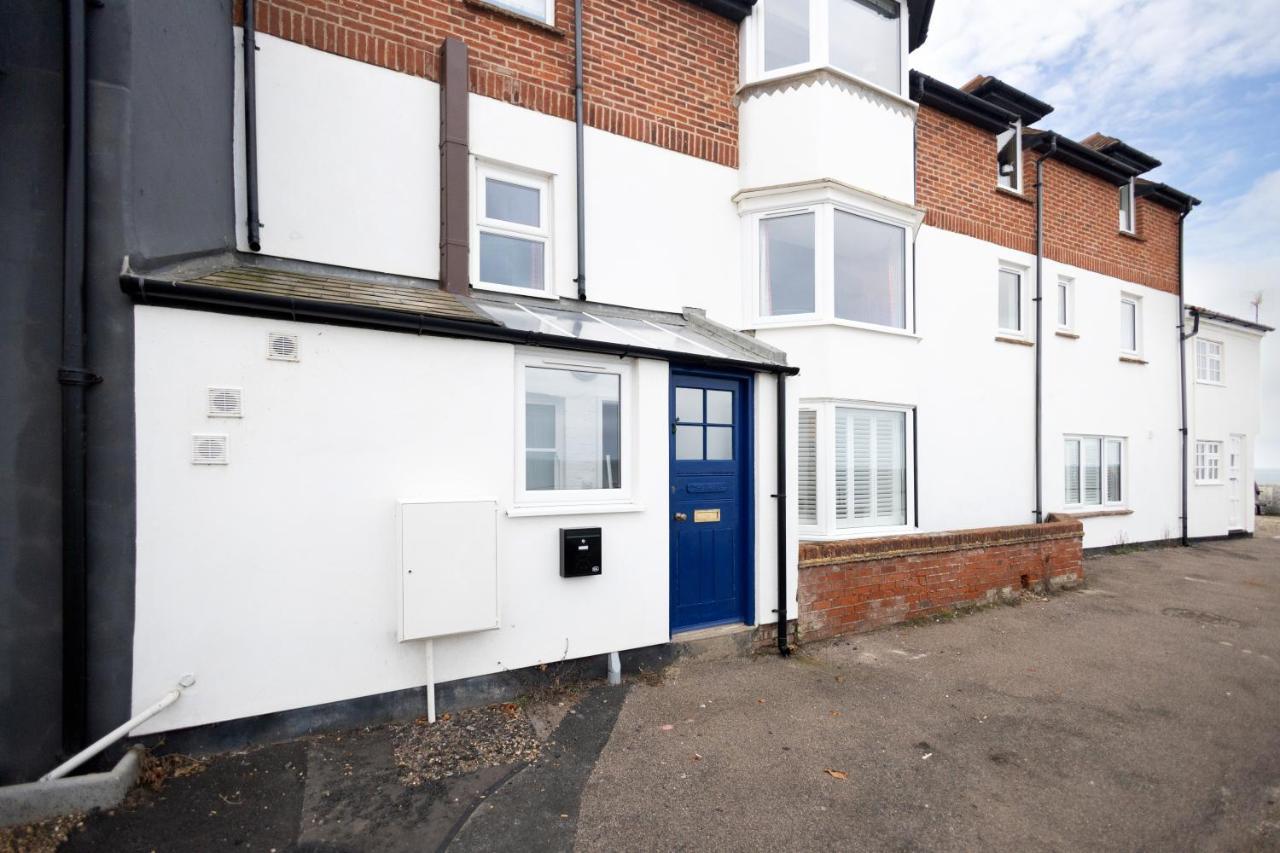 The Wave - 3 Bed Beach Front Home In Sheringham Exterior photo